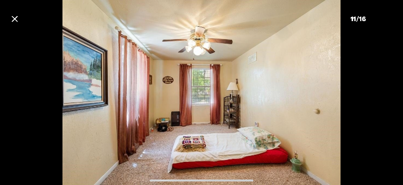 209 E Seminole St - Photo 3 of 10