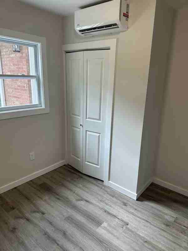 4233 E 38th St #B - Photo 4 of 13