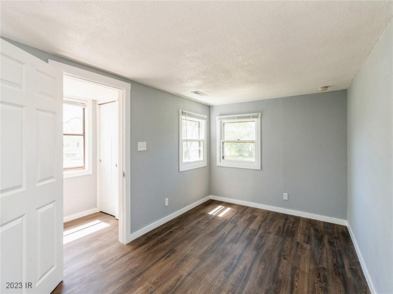 3118 E Douglas Ave - Photo 3 of 11