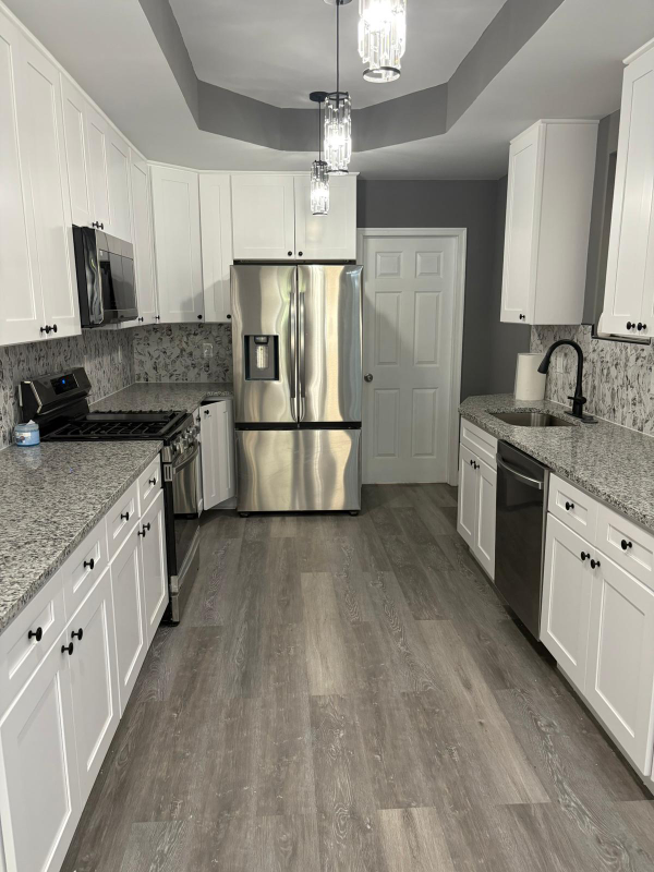 1729 N Caroline St - Photo 3 of 20