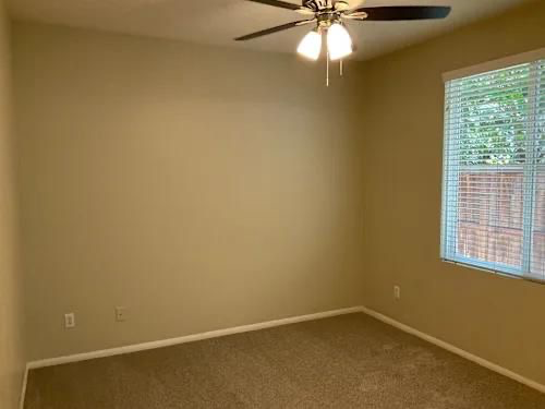 5099 33Th Pamplona Ave #11 - Photo 3 of 10