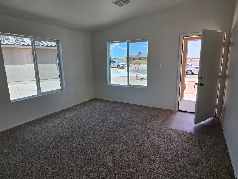 7994 E 46th St - Photo 4 of 13