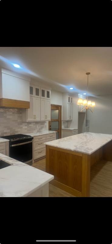 608 S Brighton Ave - Photo 3 of 11