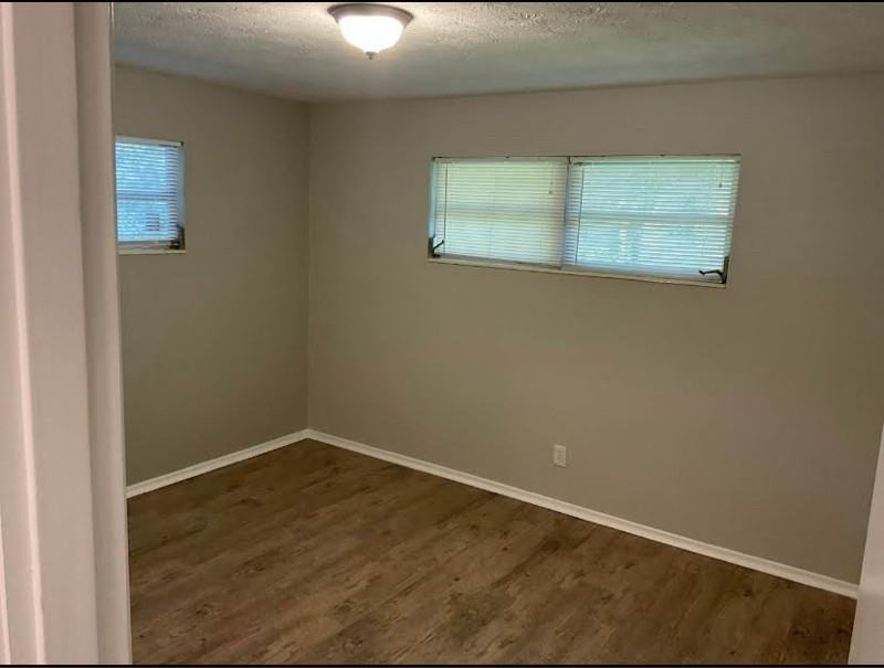 4634 Waverly Ln - Photo 3 of 12