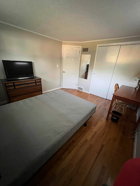 240 Greenaway Drive - Photo 3 of 22