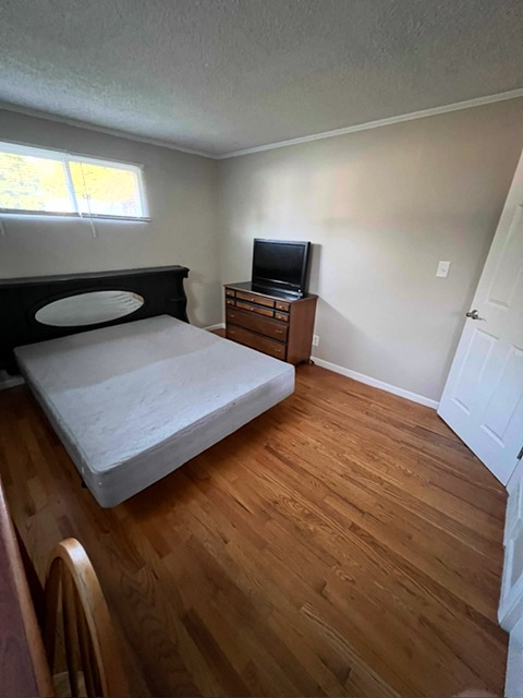 240 Greenaway Drive - Photo 4 of 22