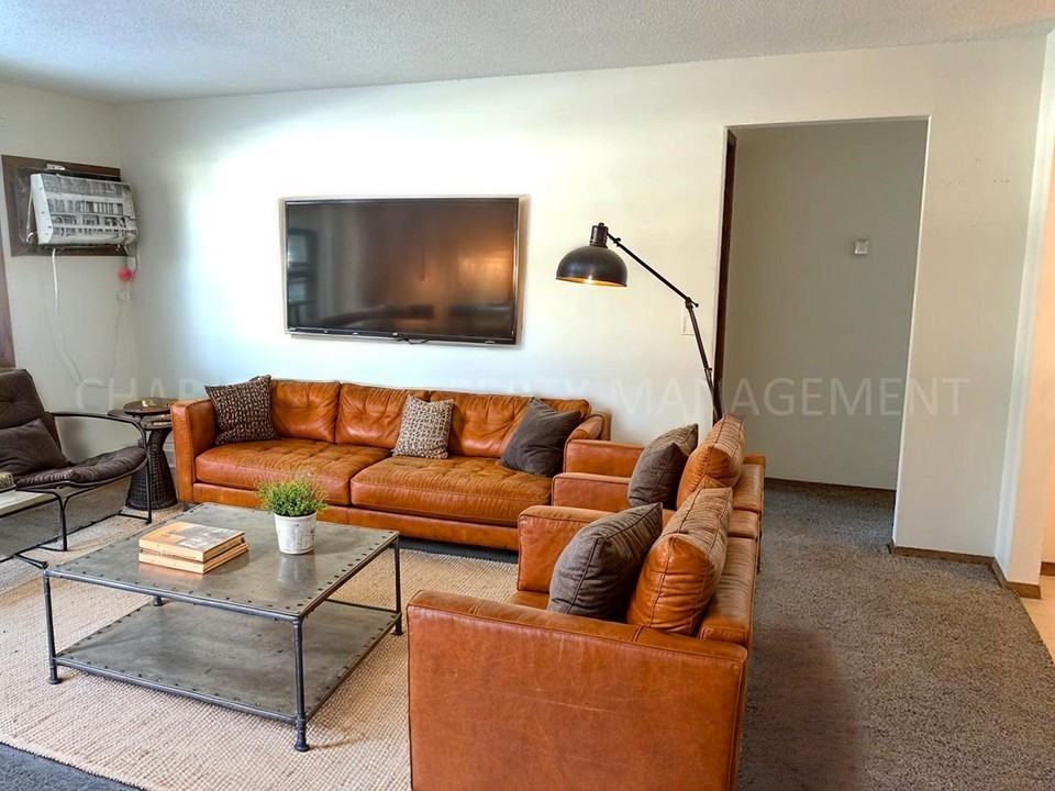 3604 South Cathy Avenue #3 - Photo 3 of 20