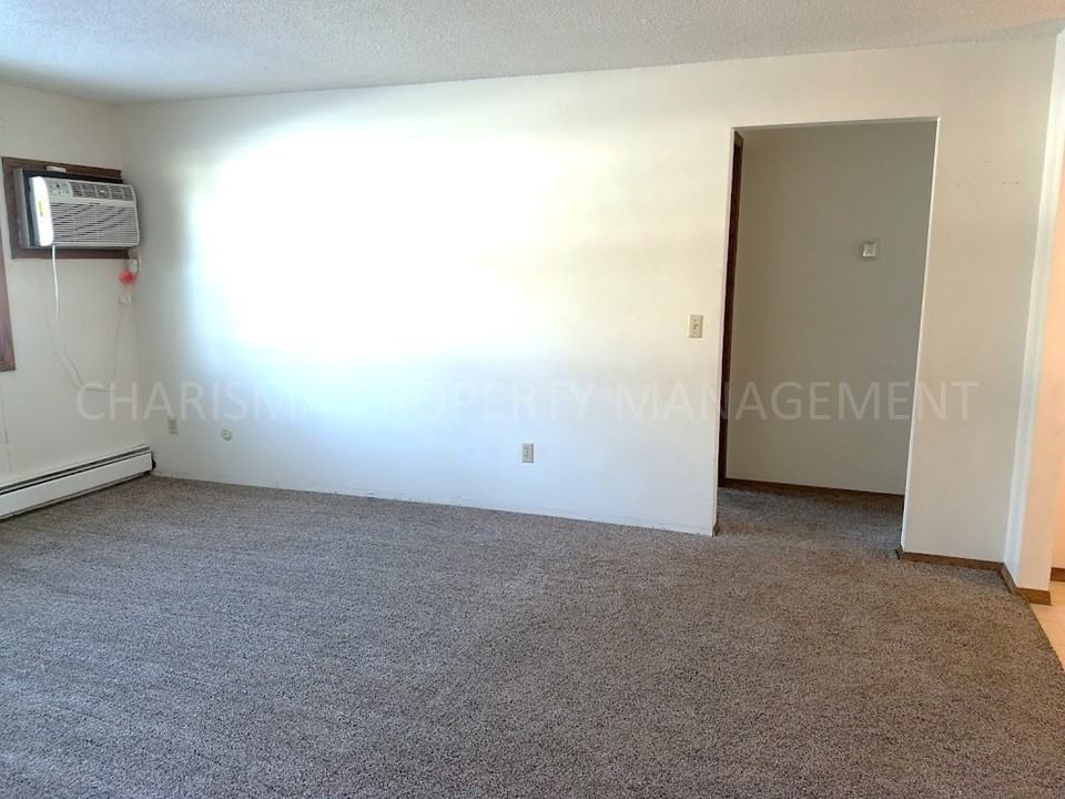 3604 South Cathy Avenue #3 - Photo 4 of 20