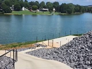 154 Lakeshore Bay Dr - Photo 2 of 28