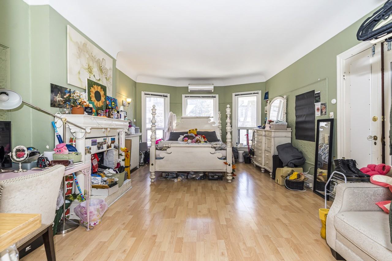 370 Brunswick Avenue #B - Photo 3 of 10