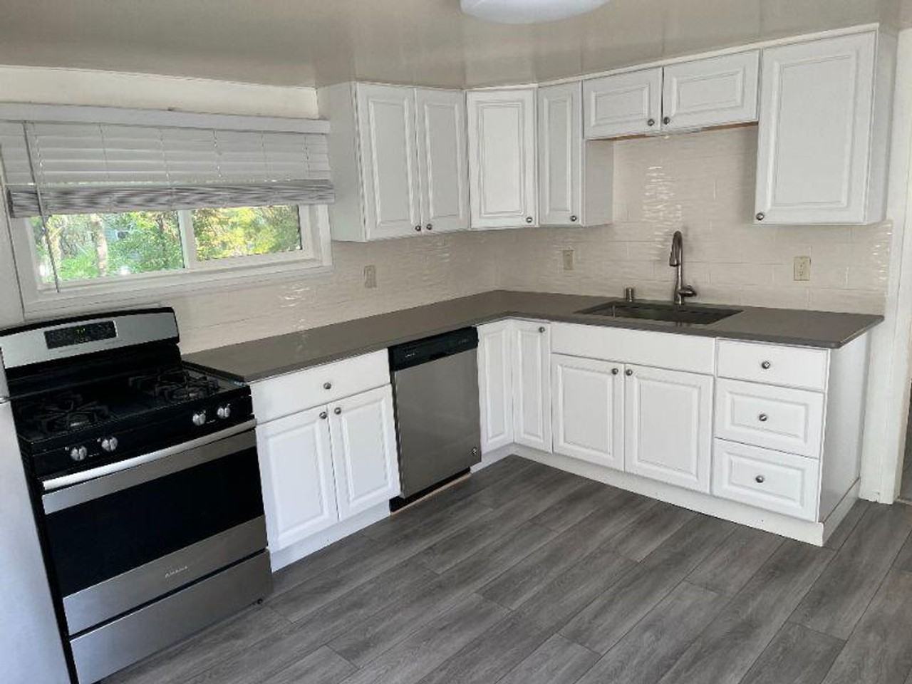 1731 N Franklin Pl - Photo 3 of 5