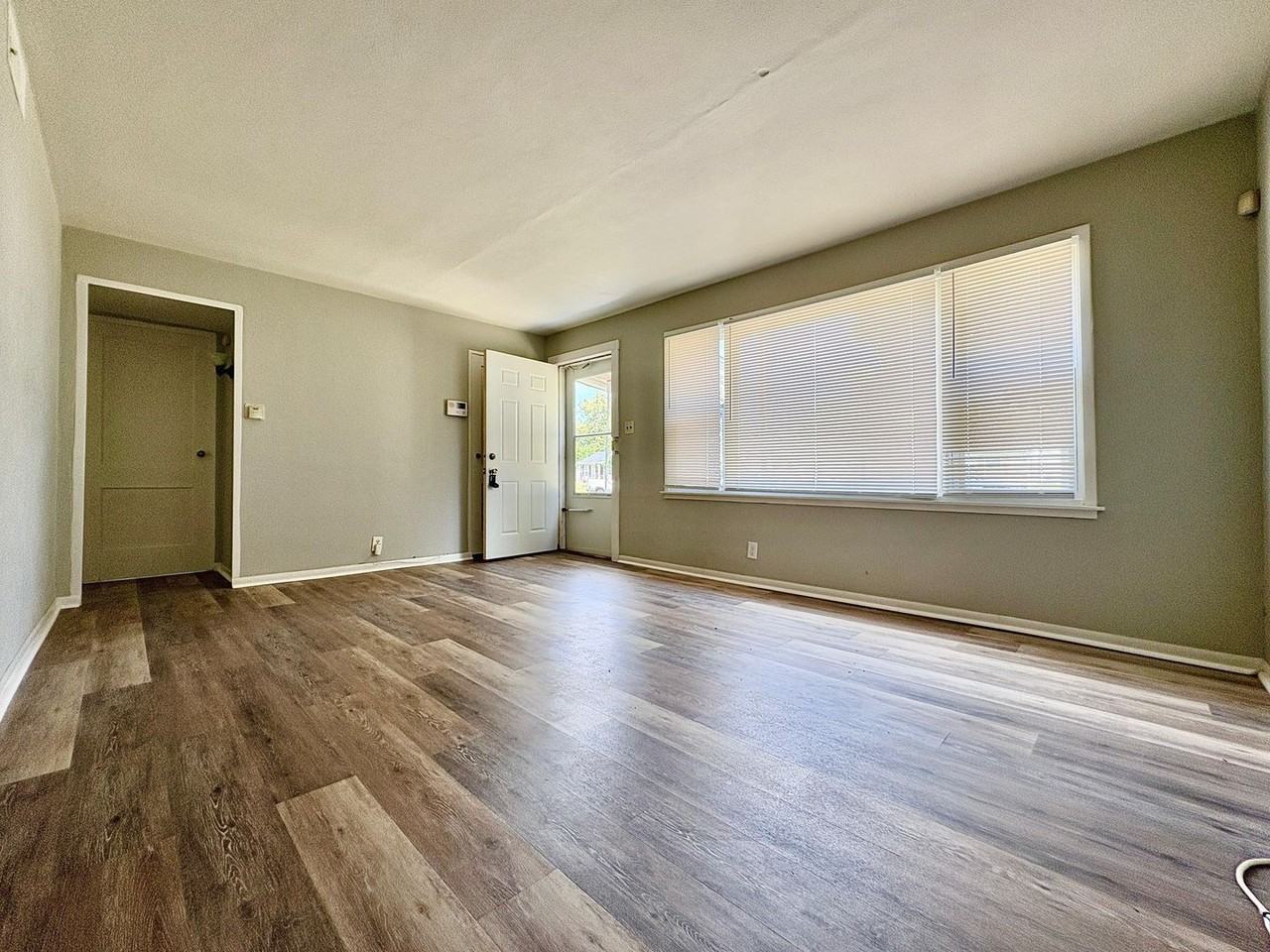 1513 Wilber St - Photo 3 of 11