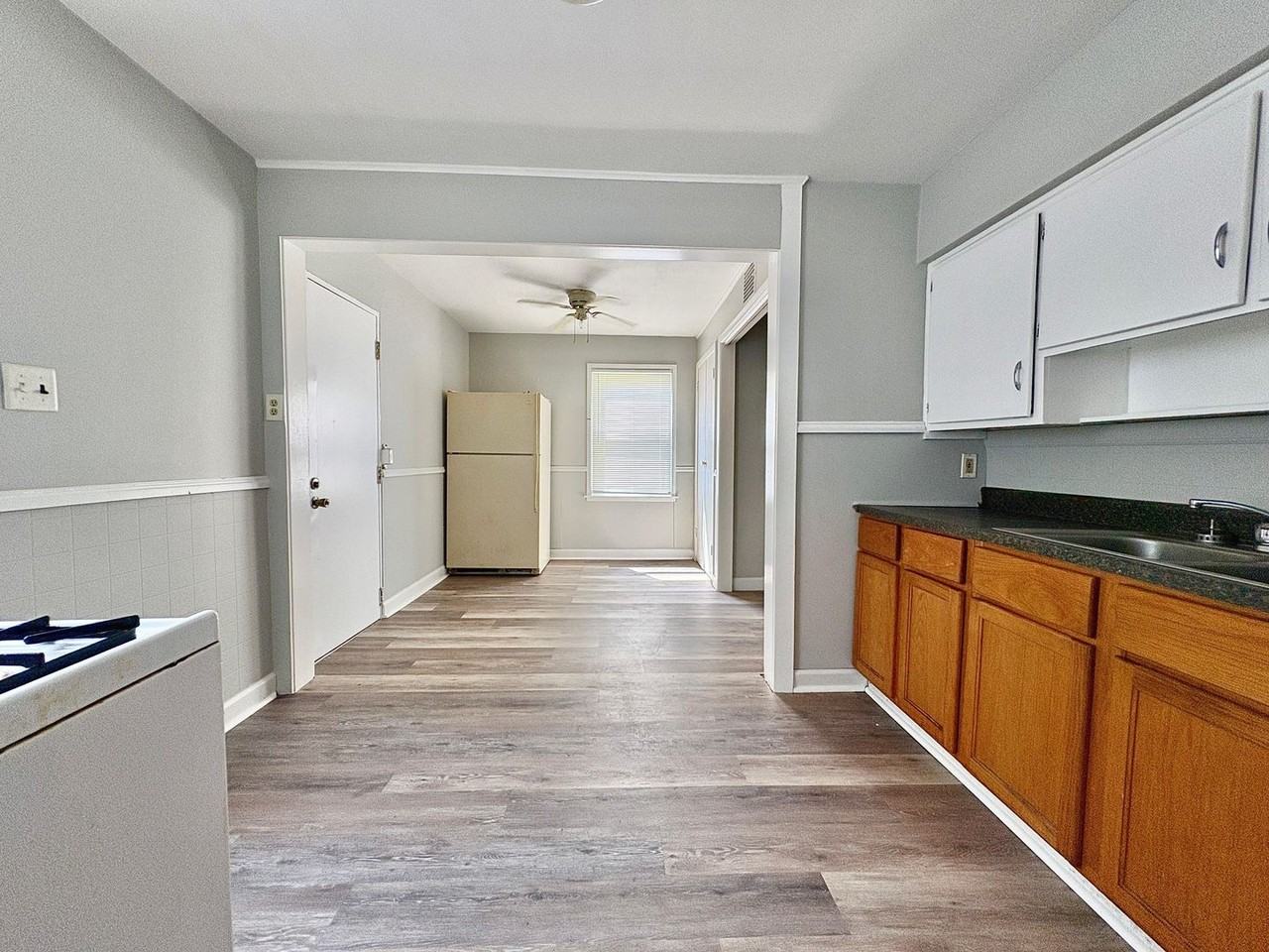 1513 Wilber St - Photo 4 of 11