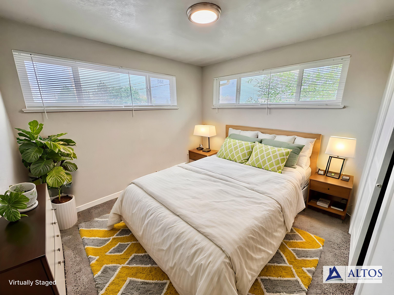 285 S Jay Street - Photo 2 of 39