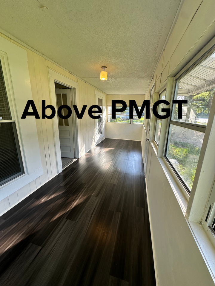 4821 S Main St - Photo 2 of 16