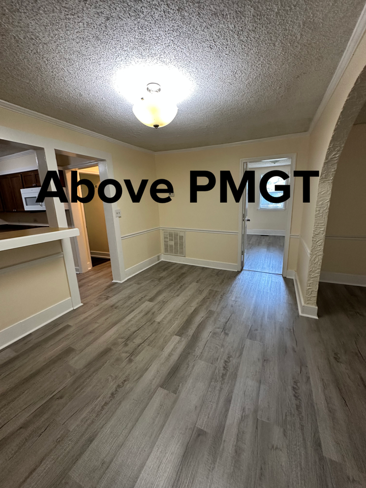 4821 S Main St - Photo 7 of 16