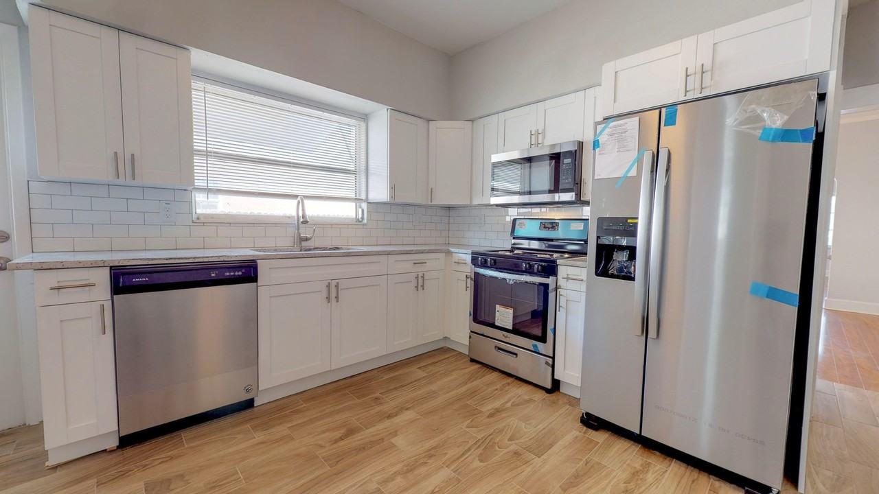 3628 54th Ave N - Photo 2 of 21