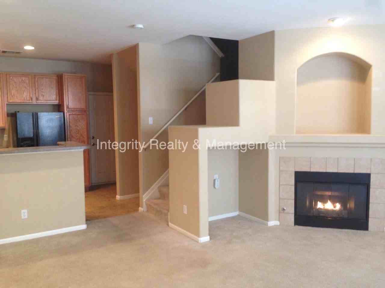 1381 Royal Troon Dr - Photo 4 of 28