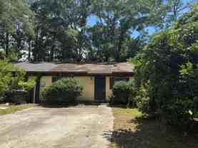 7019 Sw 17th Pl - Photo 1 of 1