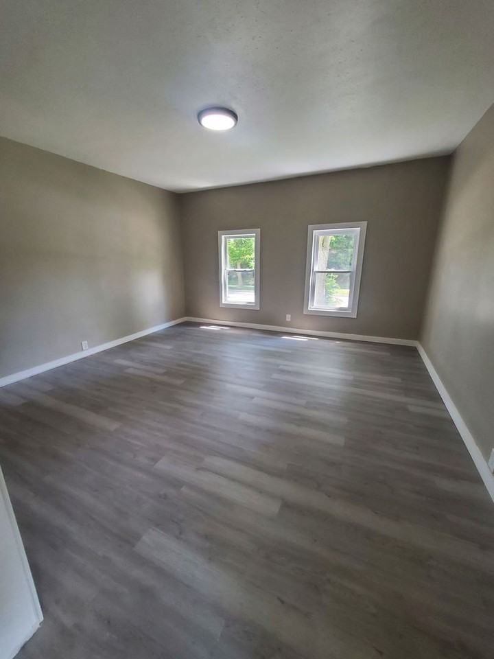 1623 N 14th St - Photo 3 of 17