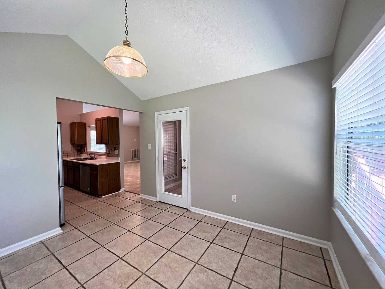 6017 Tennyson Dr - Photo 7 of 24