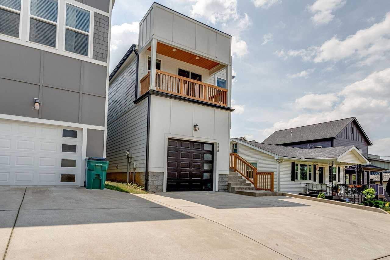 998 Spain Ave - Photo 3 of 28