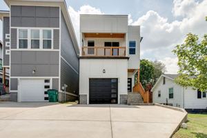 featured image of 998 Spain Ave