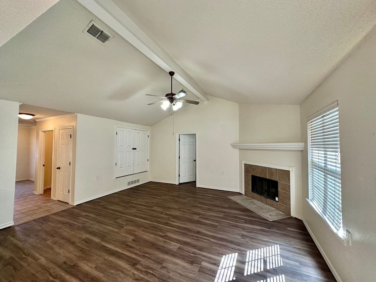 1907 79th St - Photo 3 of 24