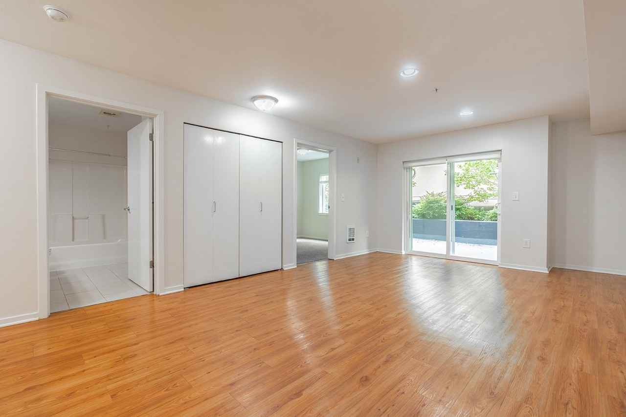 Modern Apartments - Photo 3 of 17