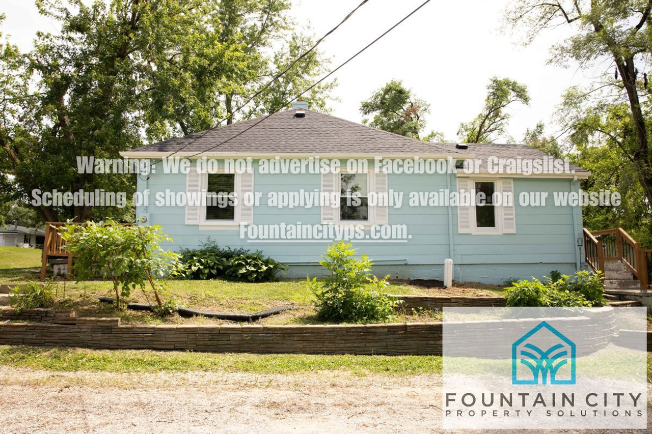 1116 4th St - Photo 3 of 21