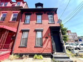 1815 Locust Street (Full Service) - Photo 1 of 1