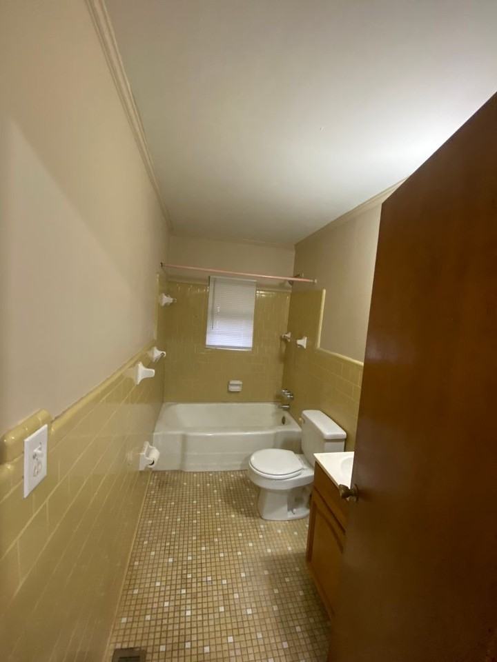 501 Williams St - Photo 5 of 11