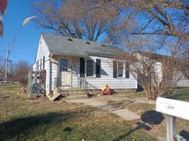 featured image of 2017 South Waldemere Avenue