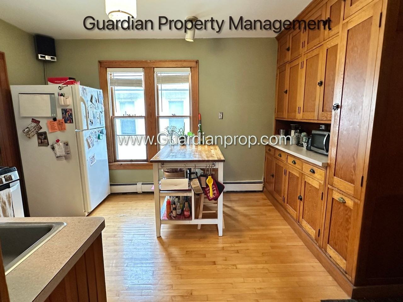 1712 University Ave Ne Uppr - Photo 3 of 24