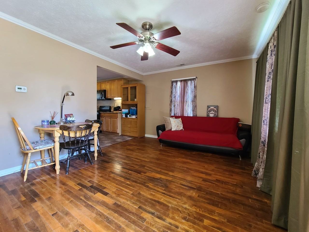 409 Humphrey St - Photo 2 of 10