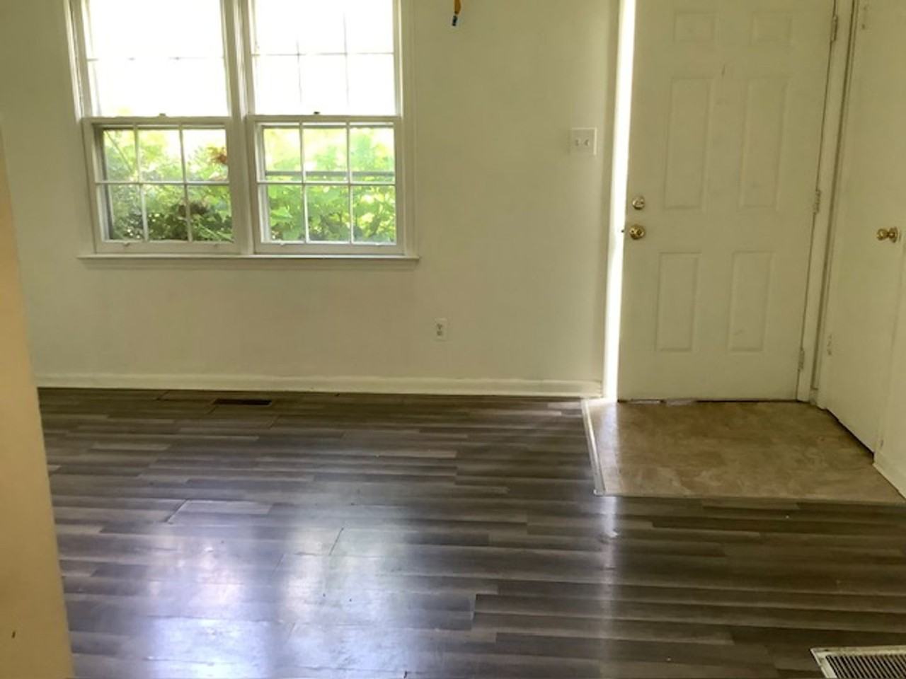 105 Embrey Ct - Photo 2 of 6