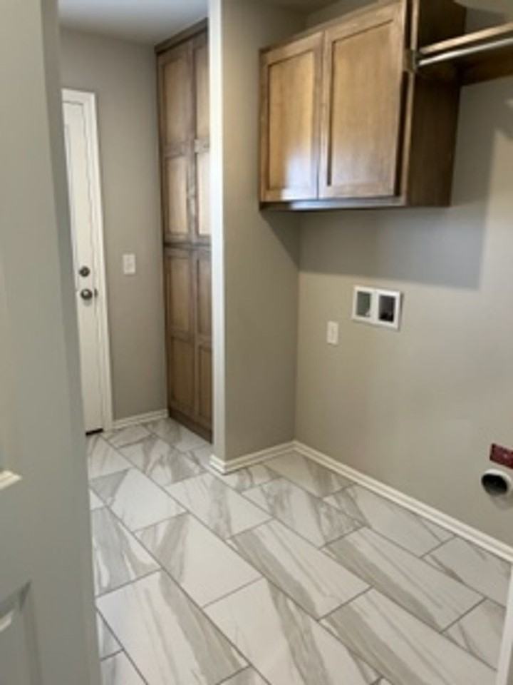 2916 Nw 195th St - Photo 6 of 12