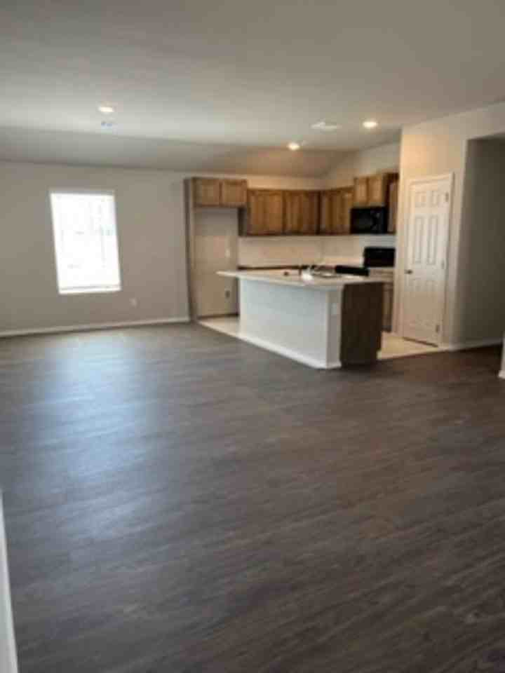 2908 Nw 195th St - Photo 2 of 13