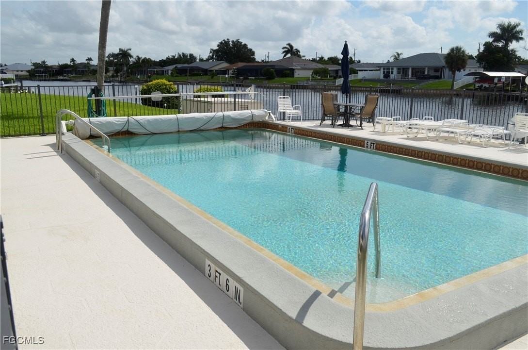 4009 Se 11th Pl Apt 201 #201 - Photo 4 of 25