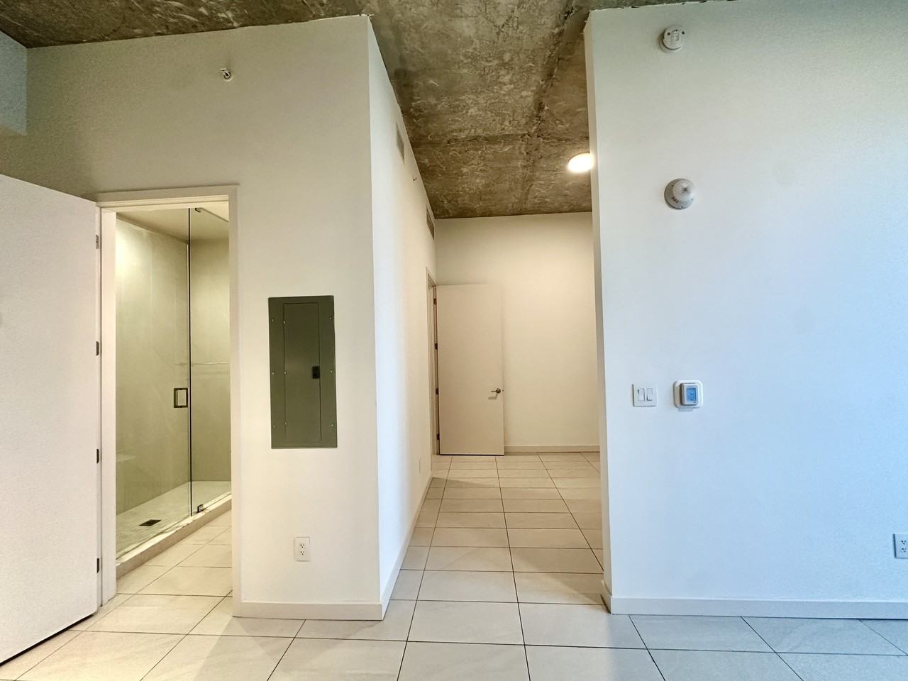 83 Northwest 26th Street #S3 - Photo 2 of 11