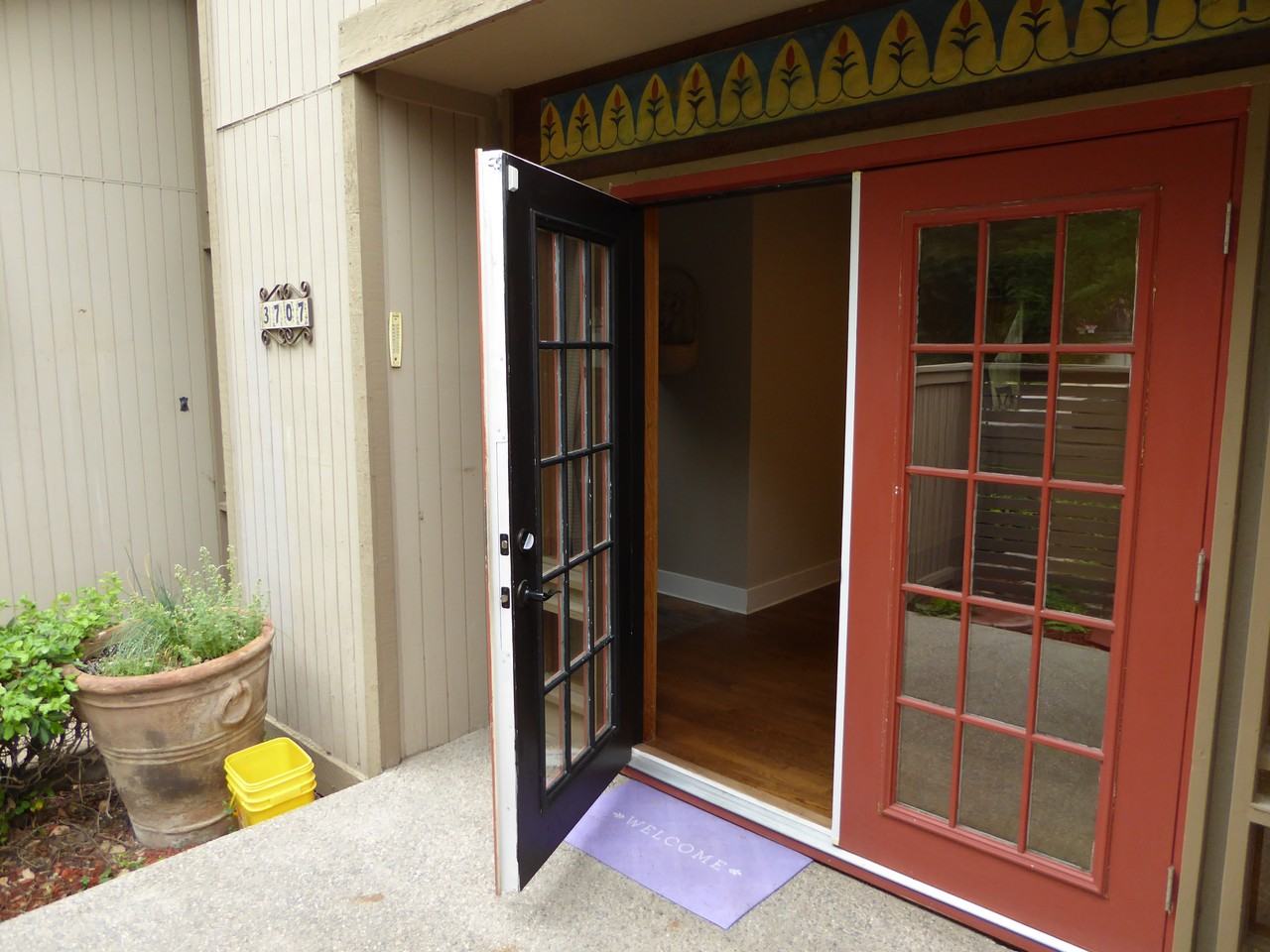 3707 Shelter Cove - Photo 3 of 29