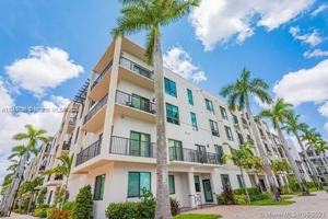 featured image of 4725 Nw 85th Ave #32