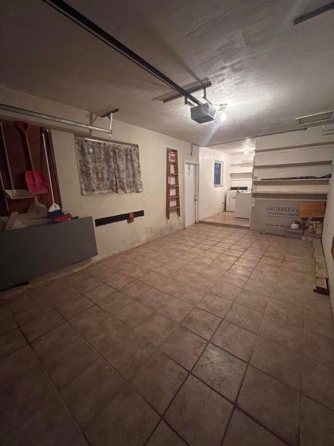 4941 Nw 55th St - Photo 3 of 8