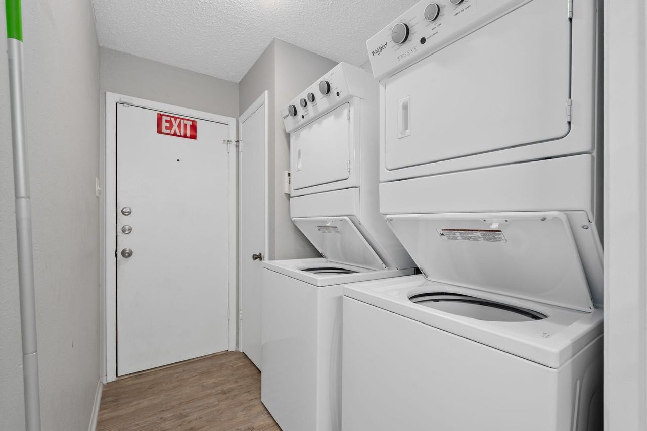 Gail Ct - Photo 6 of 14