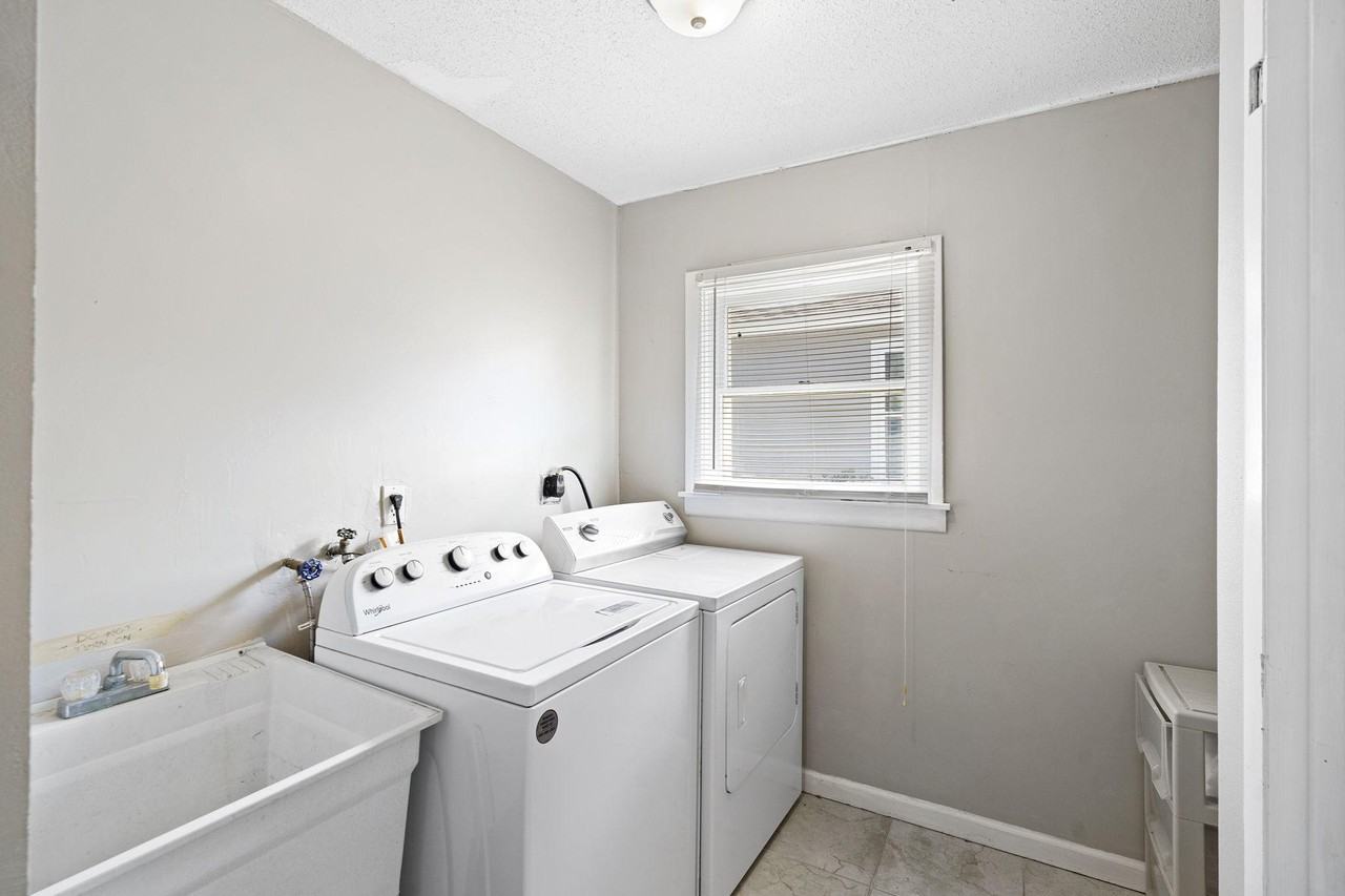 Flamingo Drive - Photo 6 of 24