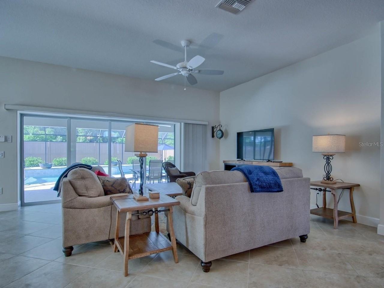 2964 Suber St - Photo 7 of 15