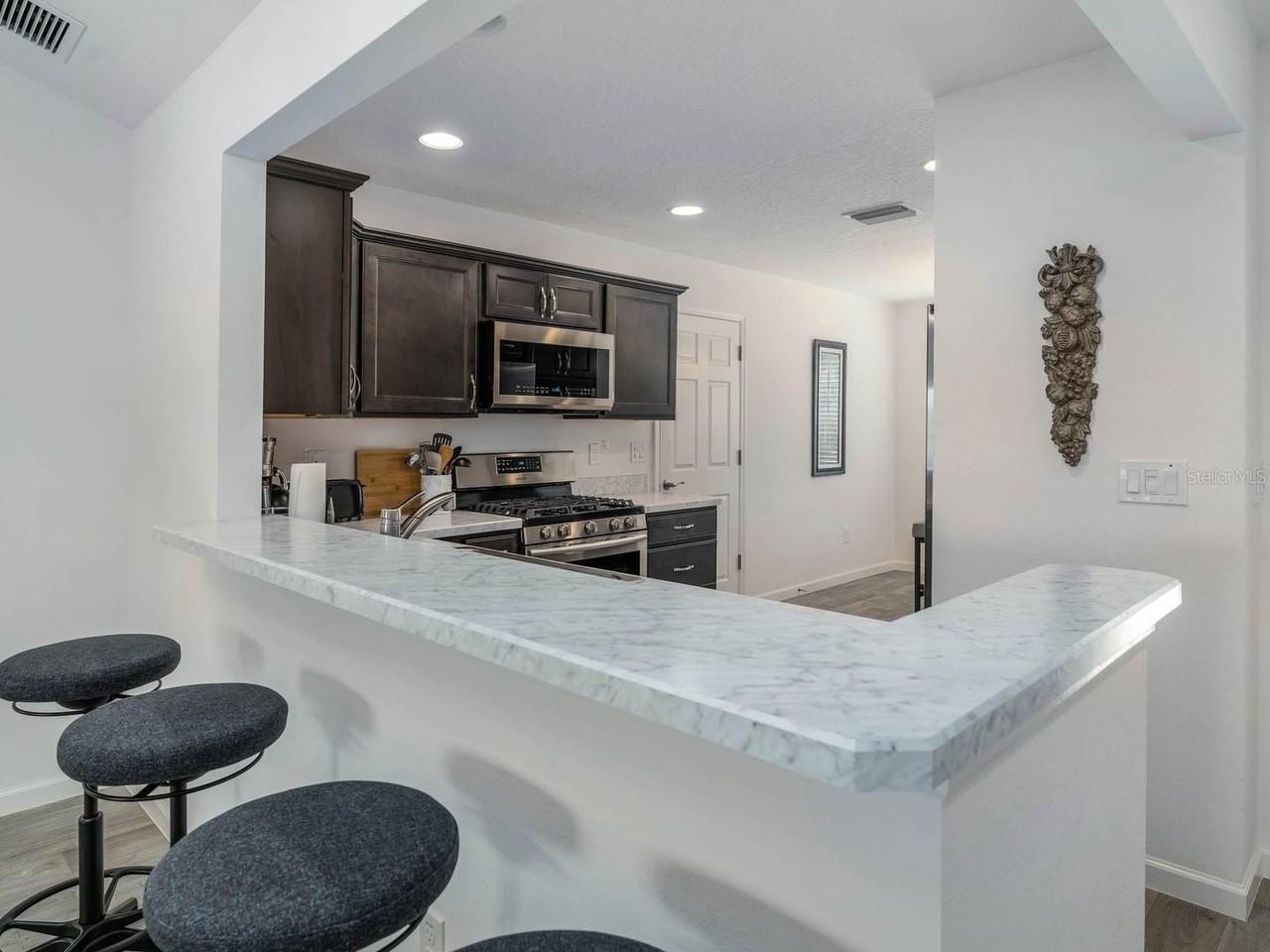 5049 Francis Loop - Photo 4 of 20