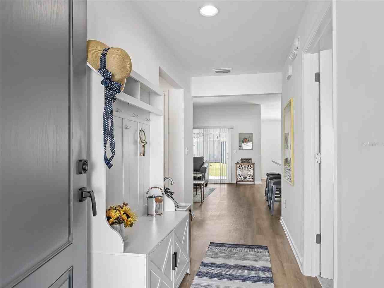 928 Veronica Ct - Photo 3 of 25