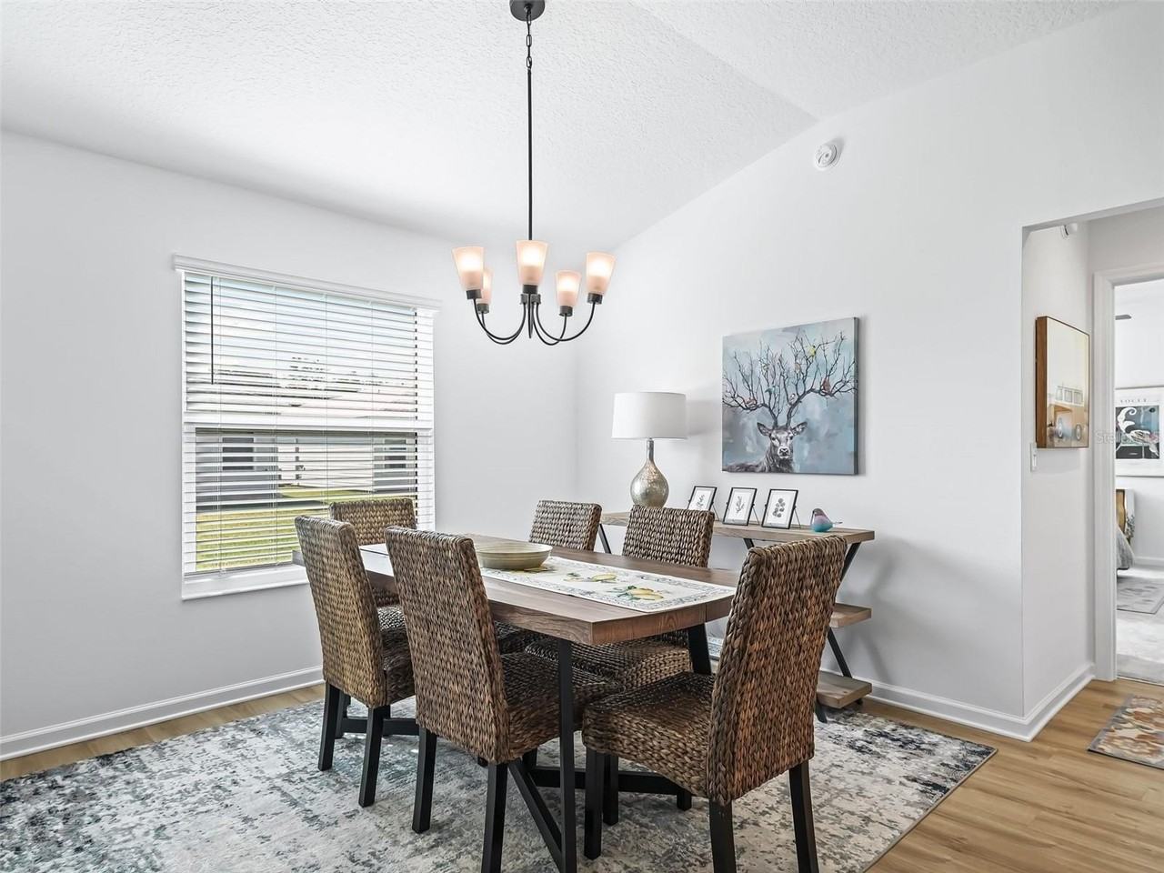 928 Veronica Ct - Photo 7 of 25