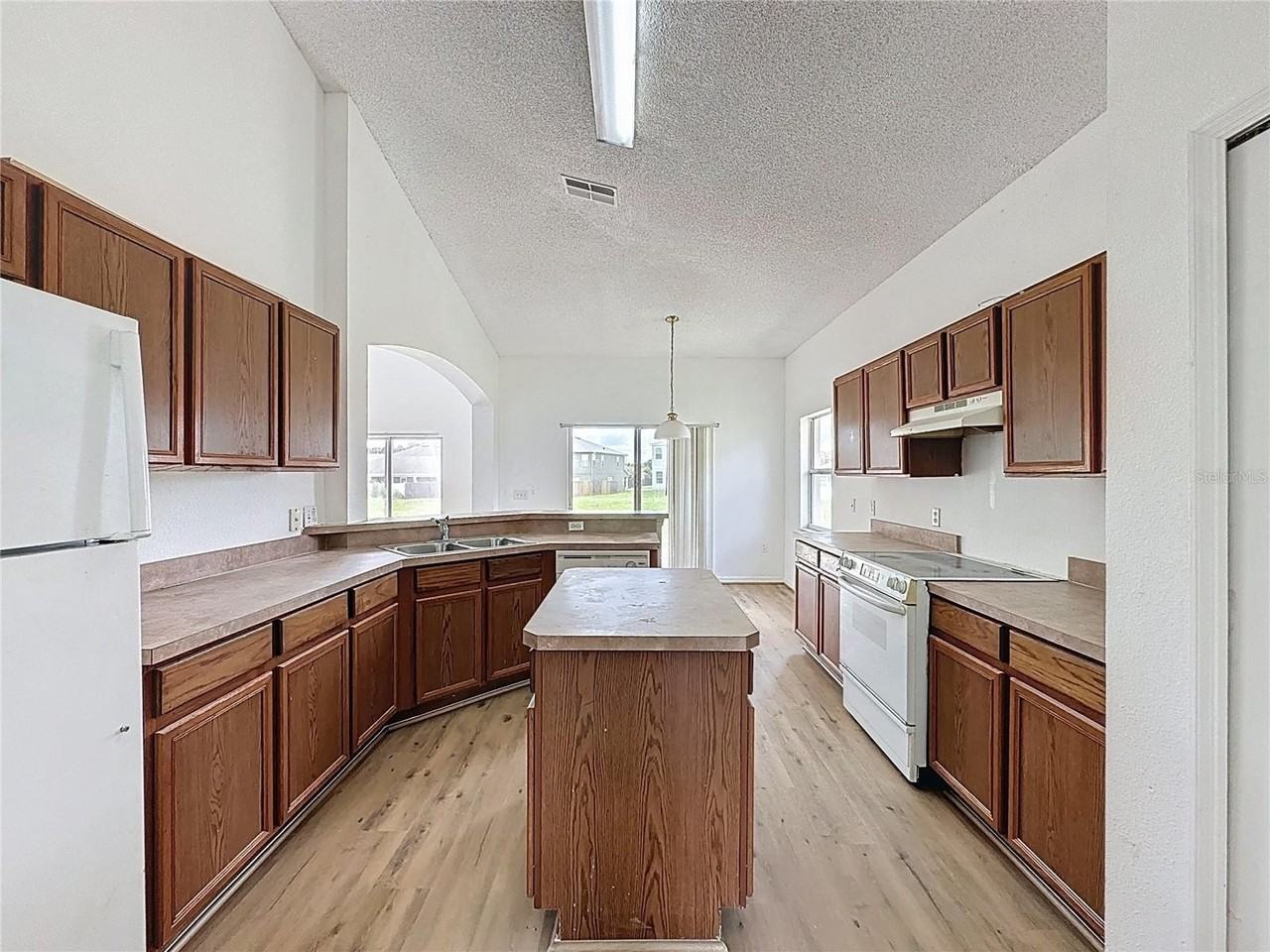 1430 Nelson Brook Way - Photo 7 of 39